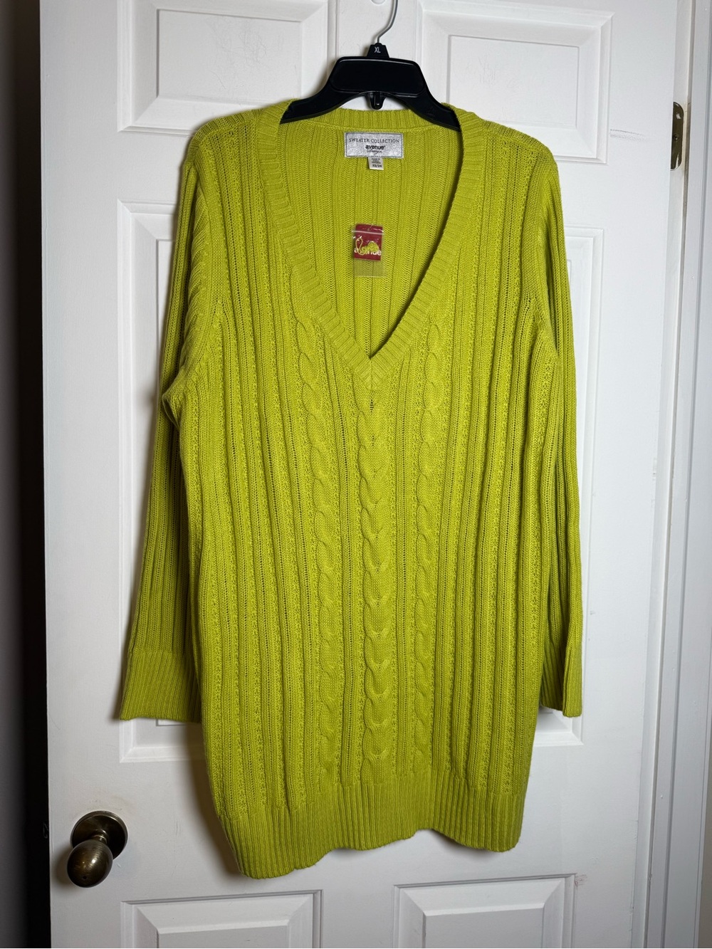 Avenue Chartreuse Cable Knit V-Neck Pullover Sweater Plus 22/24 Colorful NWT